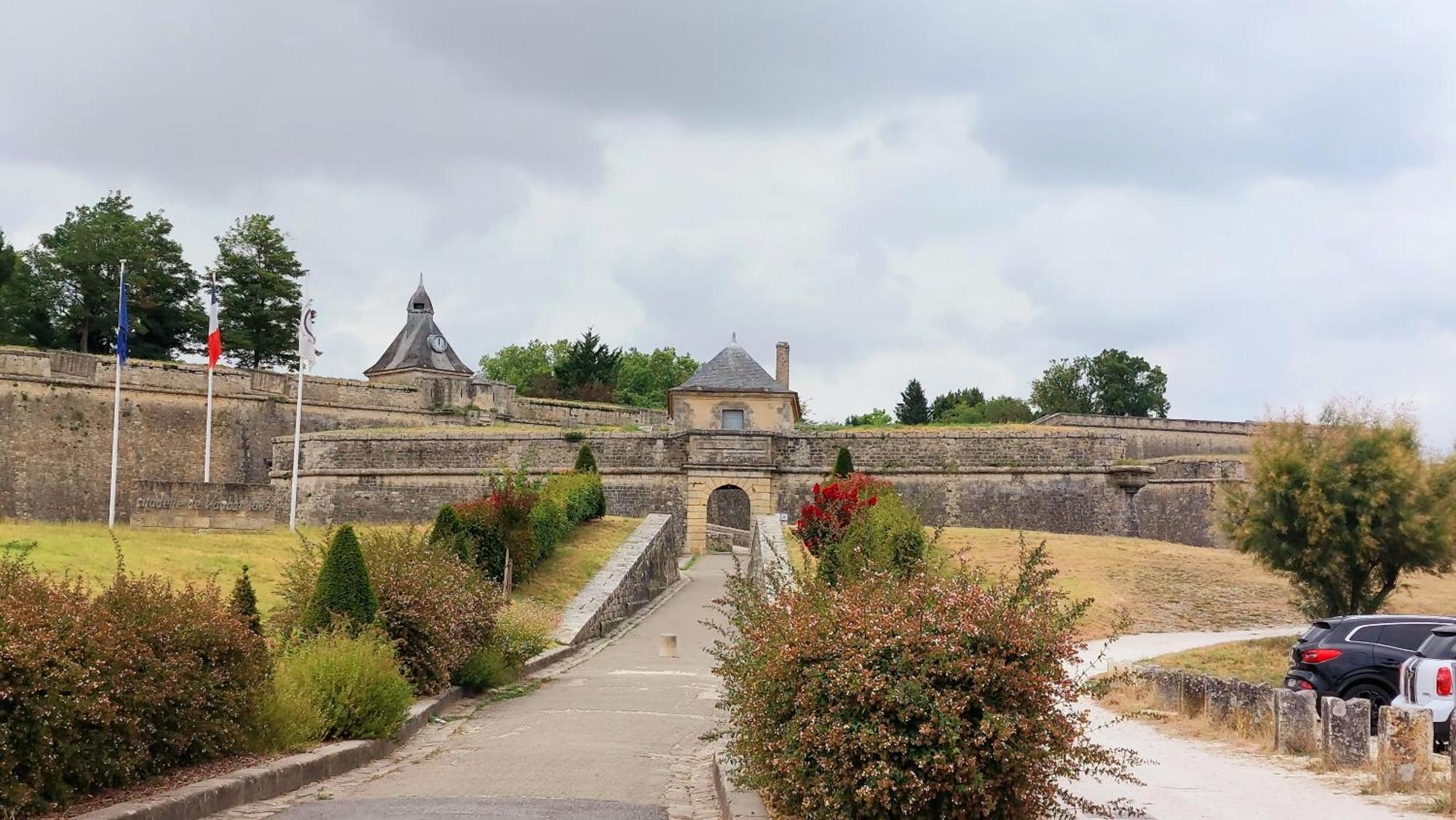 Duplex Cocoon - 10 Min De Blaye - 20 Min Cnpe - Wifi - Tv Hd Apartment Saint-Seurin-de-Cursac Luaran gambar